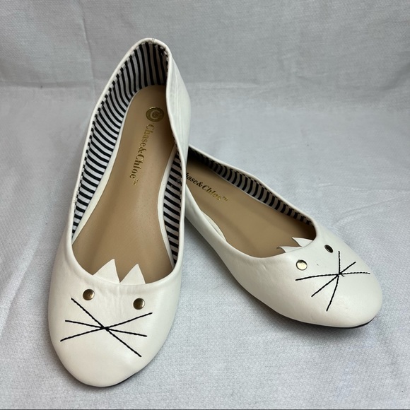 Chase + Chloe Shoes - Chase and Chloe Womens Kitty Slip On Flats Shoes Sz 8